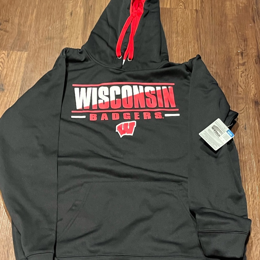 Brand new Stadium Athletics Wisconsin Badgers mens size L